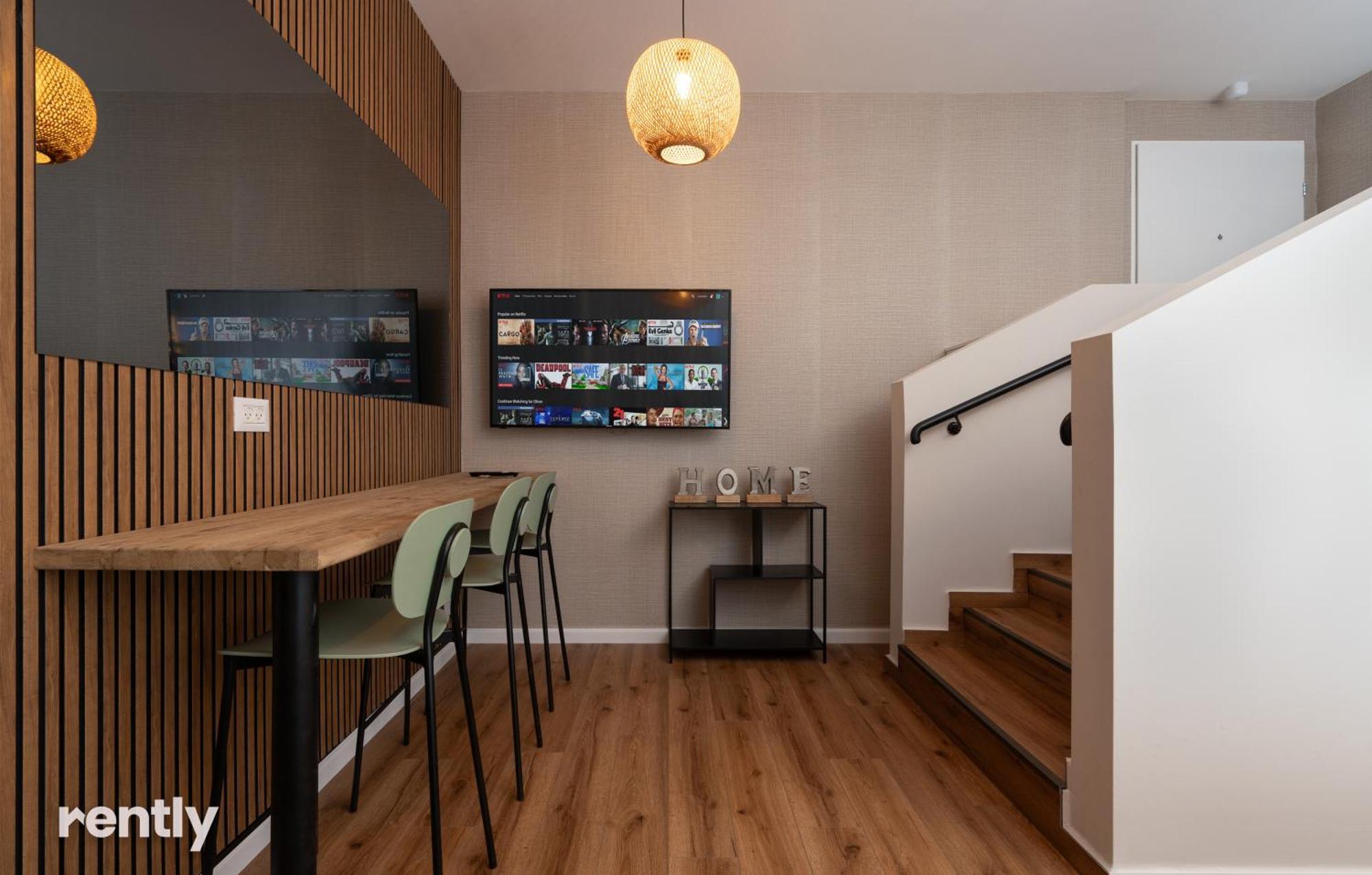 And At Sea Side By Rently Apartment