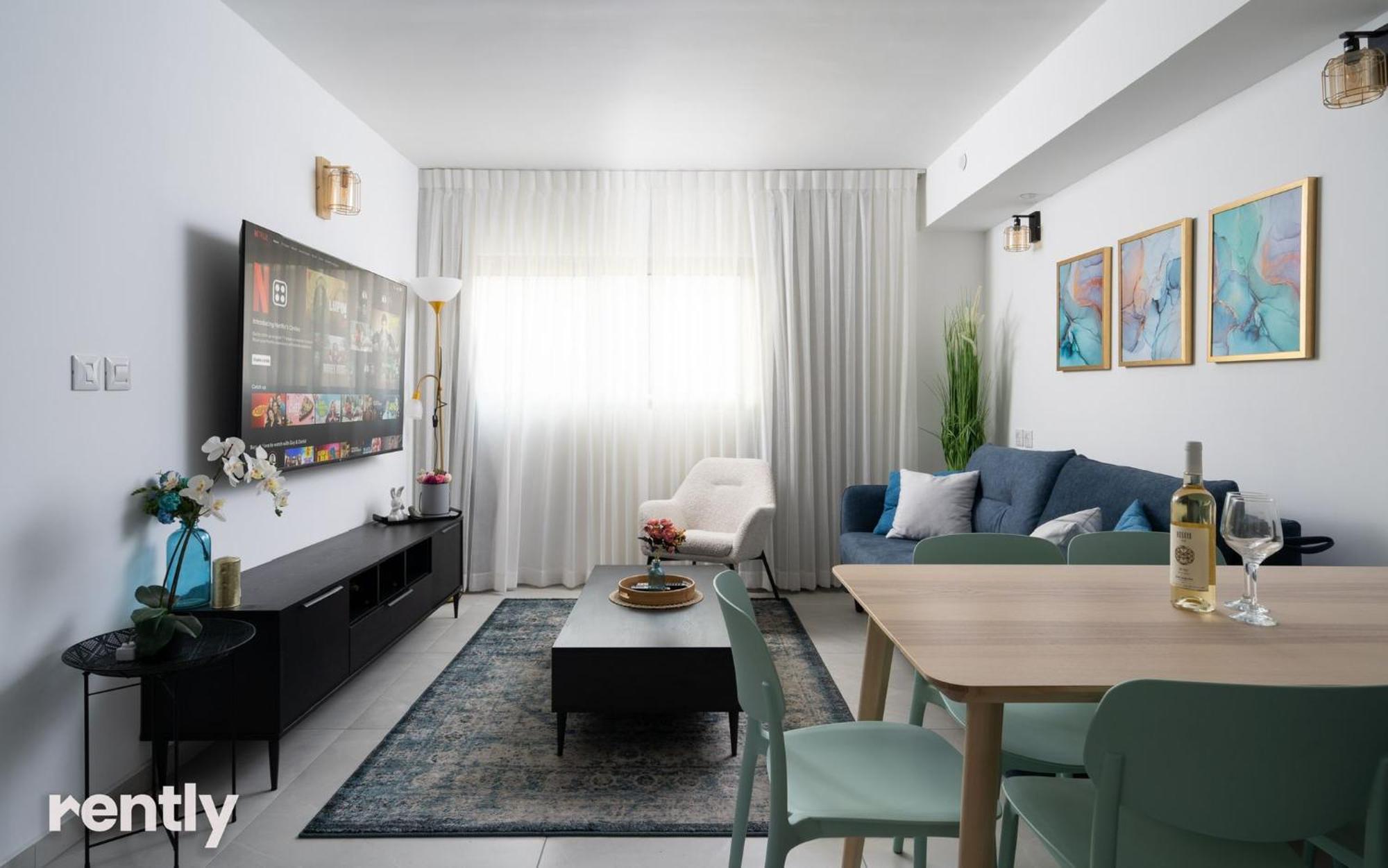 And At Sea Side By Rently Apartment Eilat